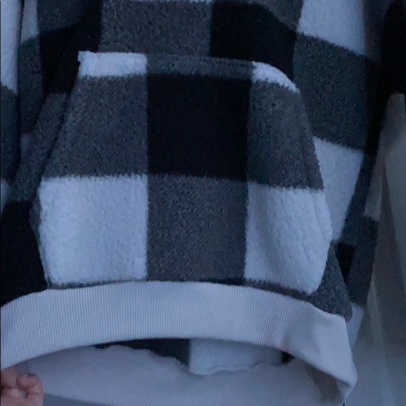 hoodie from american eagle - Picture 2 of 3